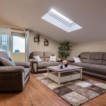 Apartmani Plavi Val 沃德年 外观 照片