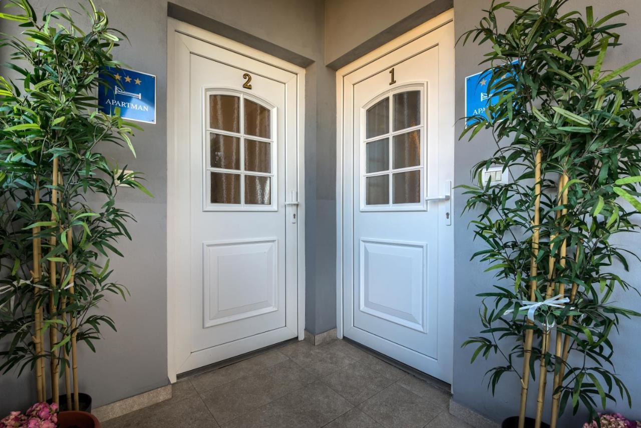 Apartmani Plavi Val 沃德年 外观 照片