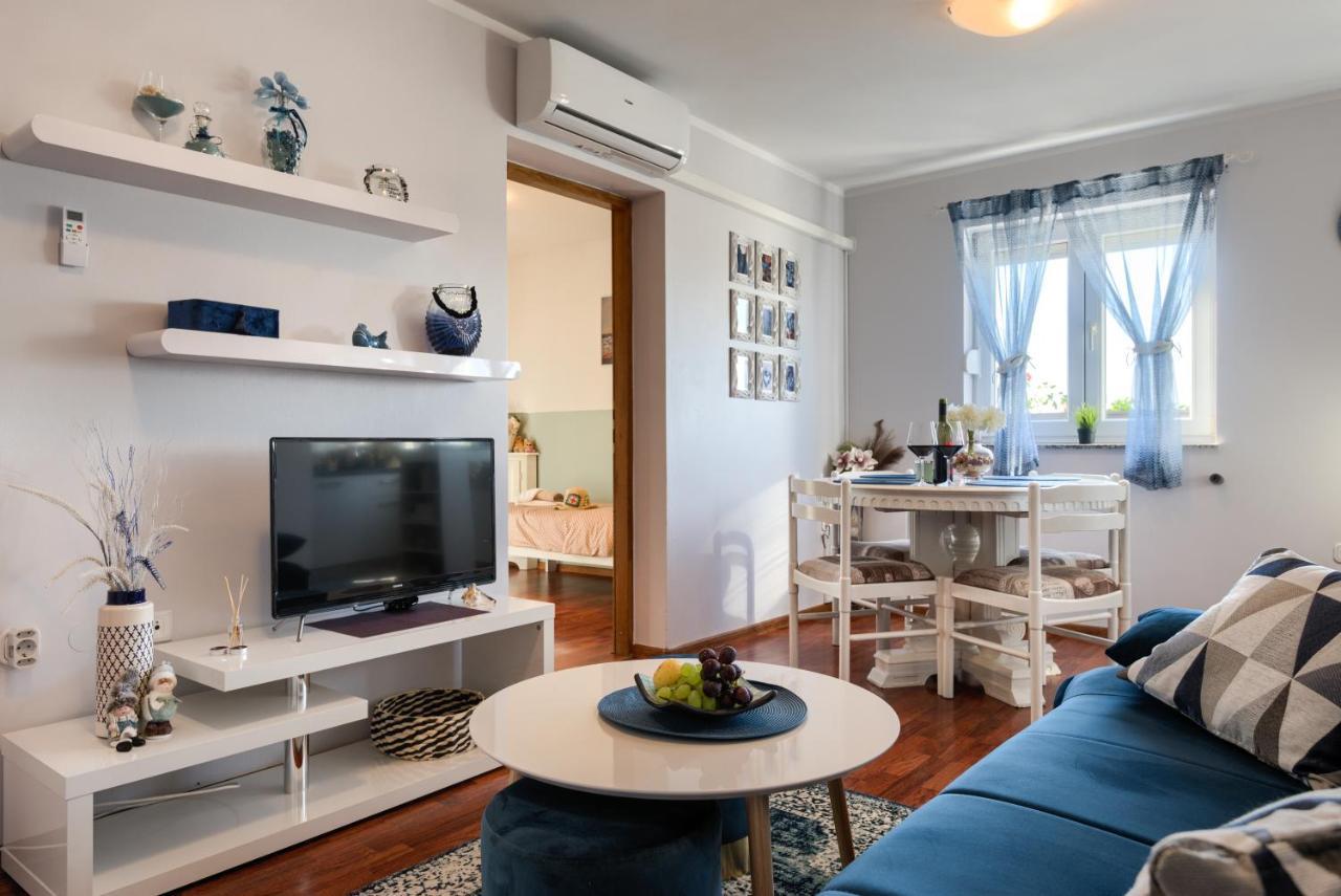 Apartmani Plavi Val 沃德年 外观 照片