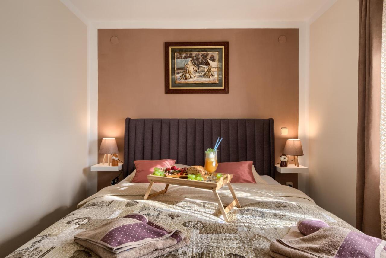 Apartmani Plavi Val 沃德年 外观 照片