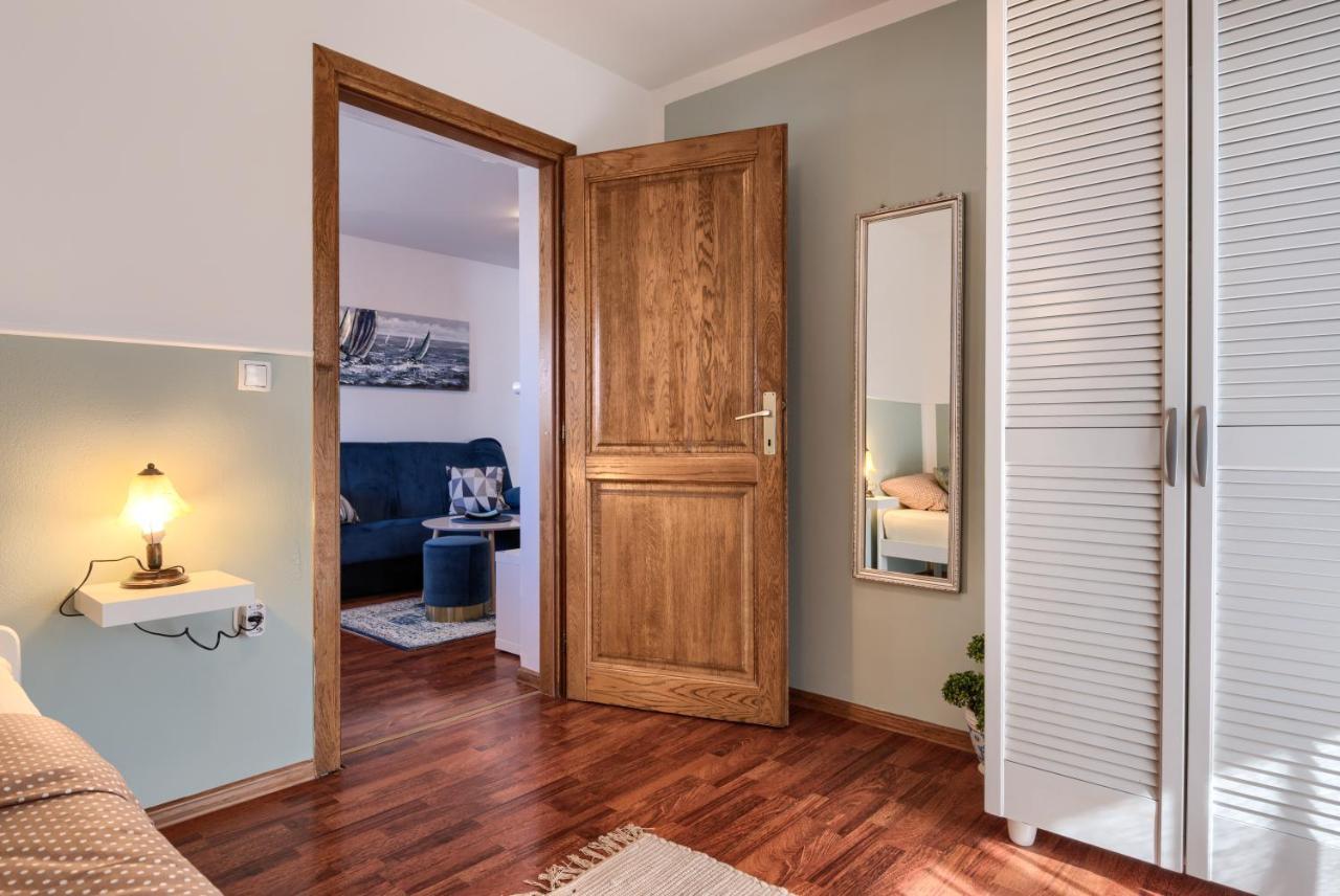 Apartmani Plavi Val 沃德年 外观 照片