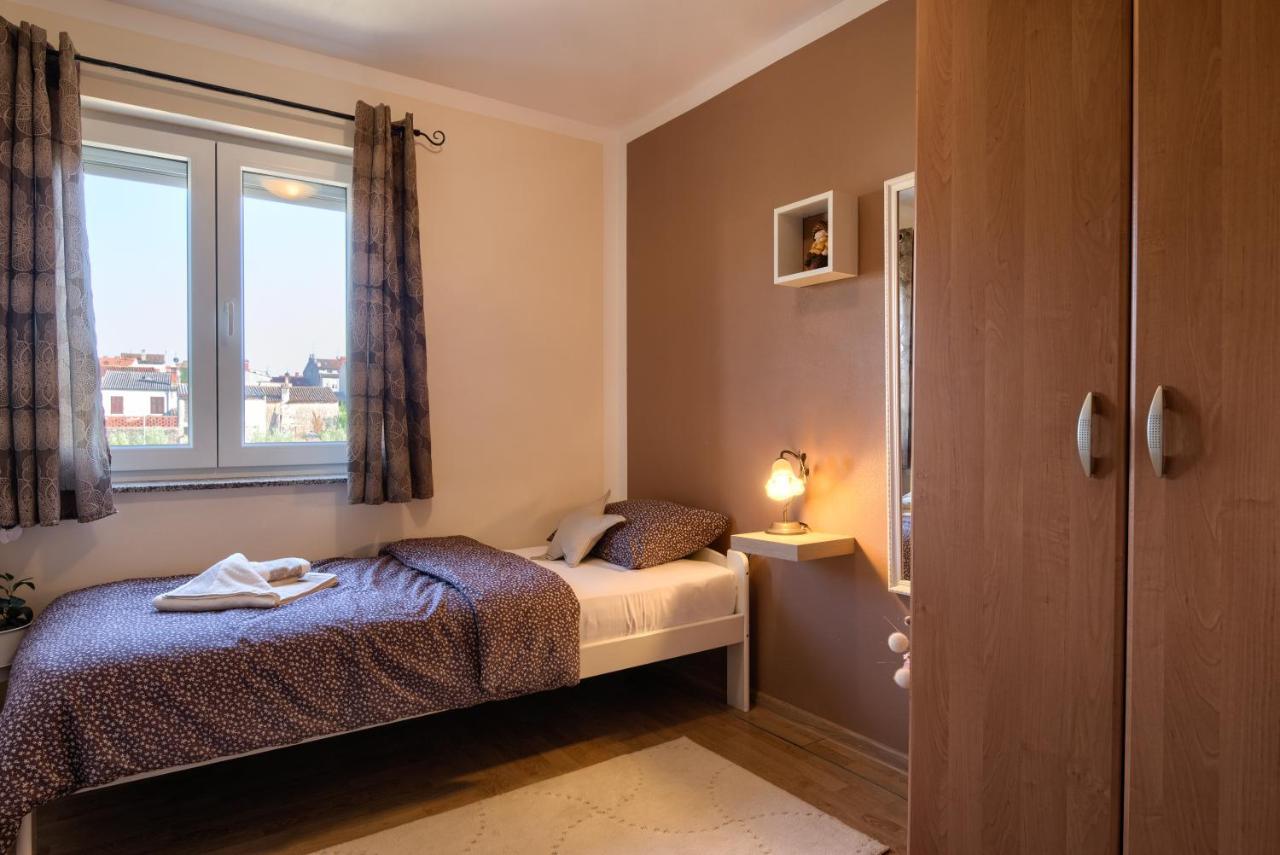 Apartmani Plavi Val 沃德年 外观 照片