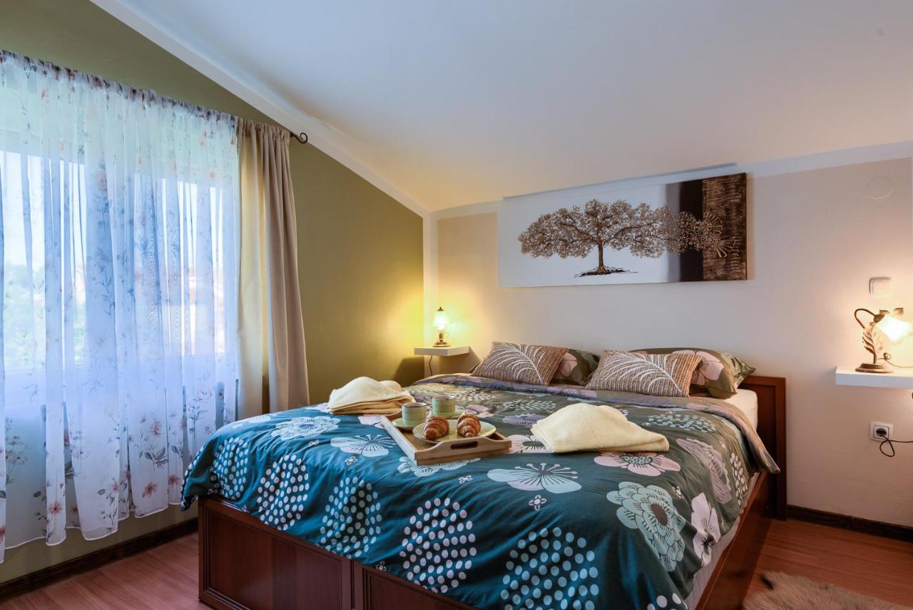 Apartmani Plavi Val 沃德年 外观 照片