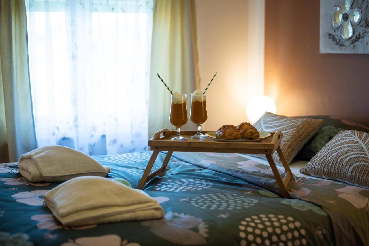 Apartmani Plavi Val 沃德年 外观 照片